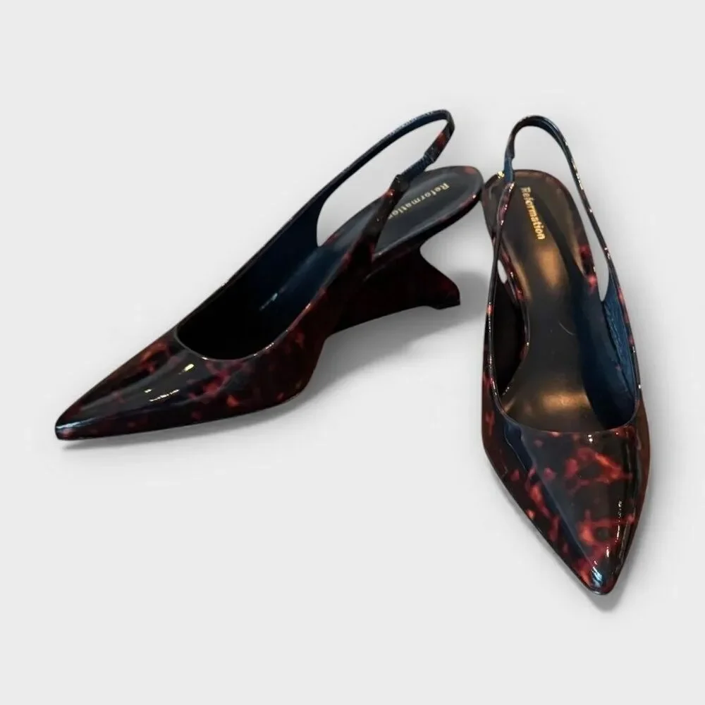Reformation Westlyn Closed Toe Wedge Heel Slingback  in Tortoise Shell Size 7.5